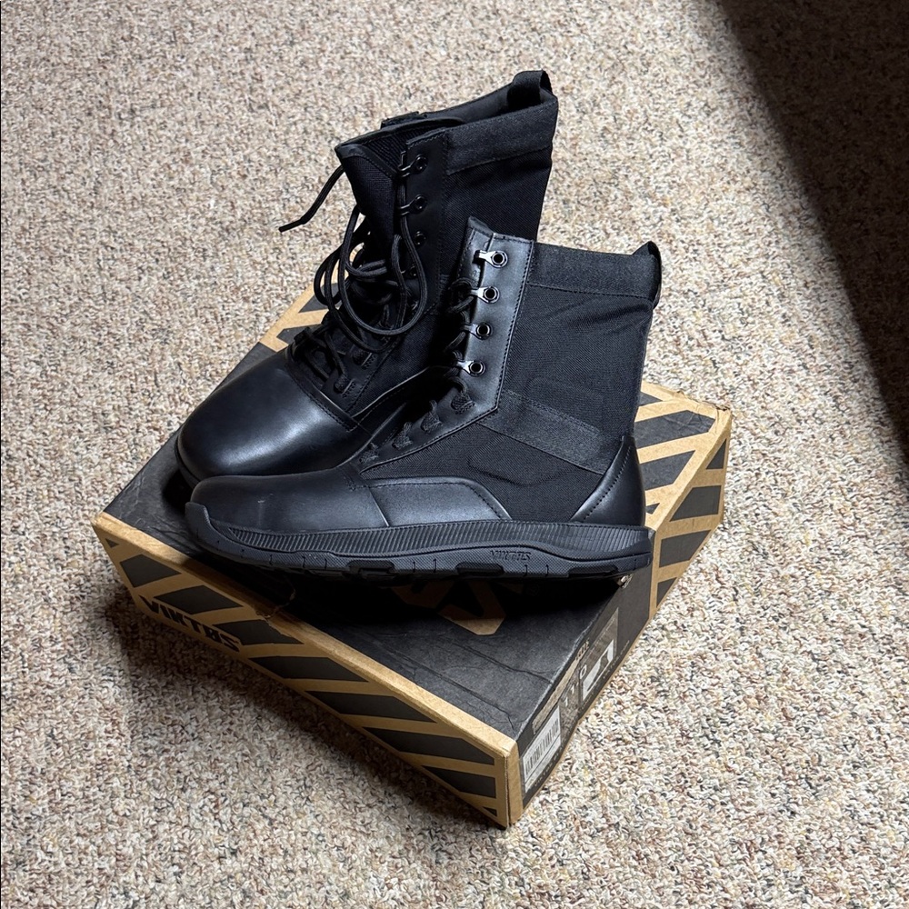 Men's Viktos Black Tactical Lace-Up Boots